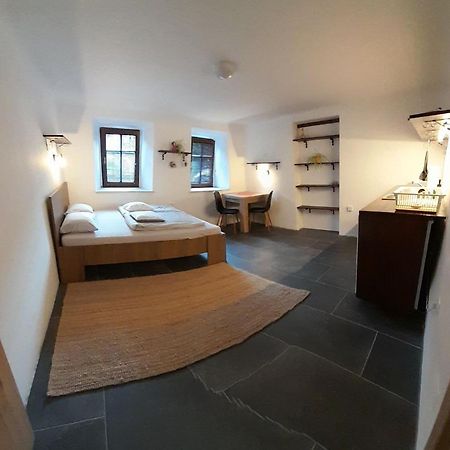 Apartment Slovan Skofja Loka ภายนอก รูปภาพ