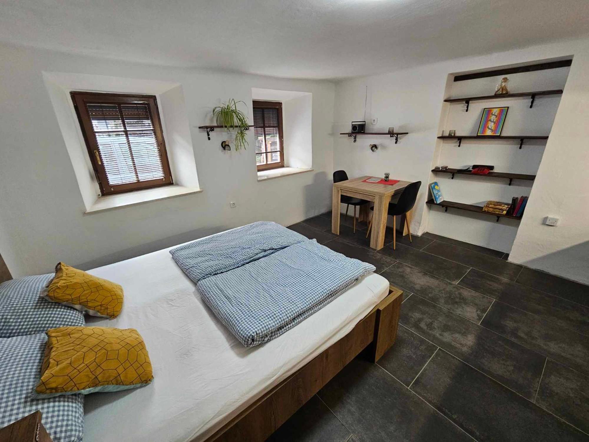 Apartment Slovan Skofja Loka ภายนอก รูปภาพ