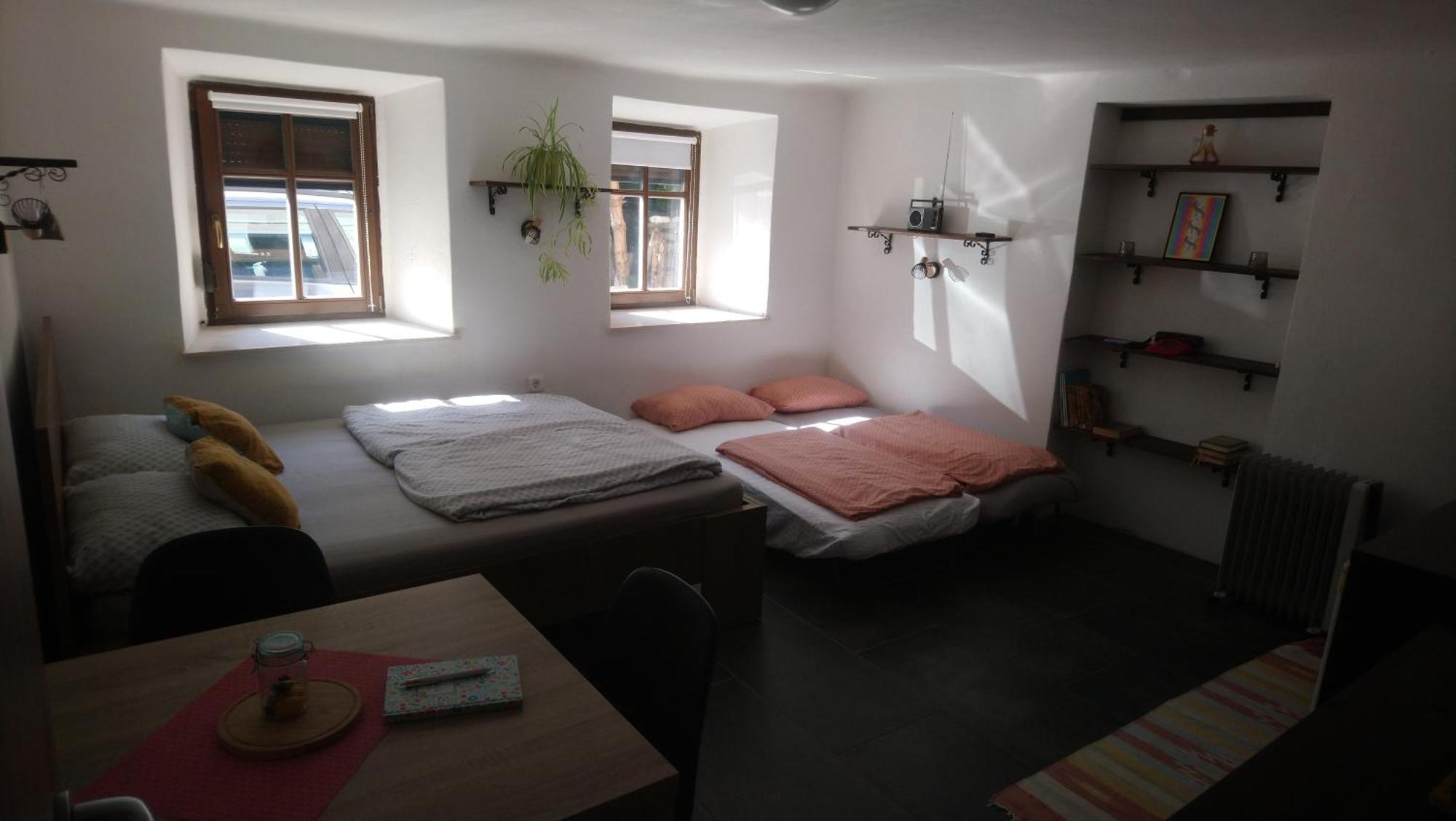 Apartment Slovan Skofja Loka ภายนอก รูปภาพ